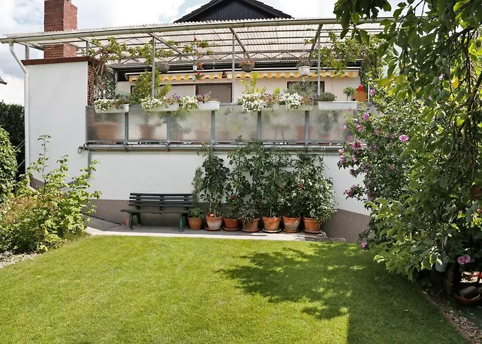 Gaestehaus Schaefer بينسهايم