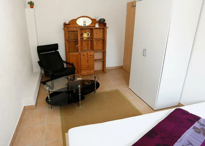 Gaestehaus Schaefer بيت ضيافة *