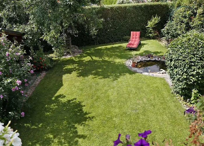 بيت ضيافة Gaestehaus Schaefer بينسهايم